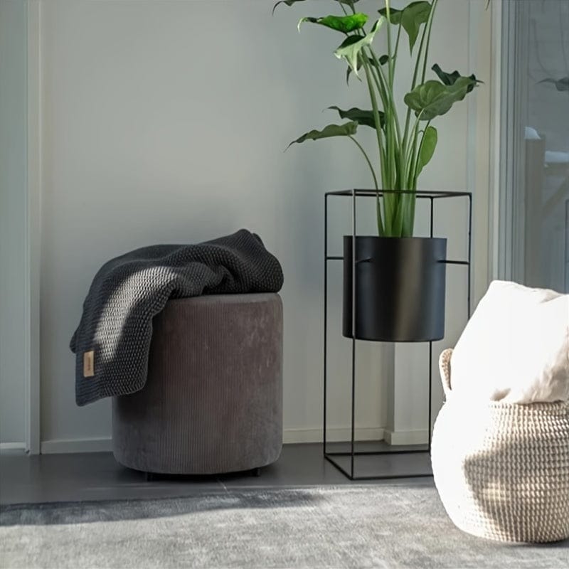 Ma boutique cache-pot metal noir sur pied