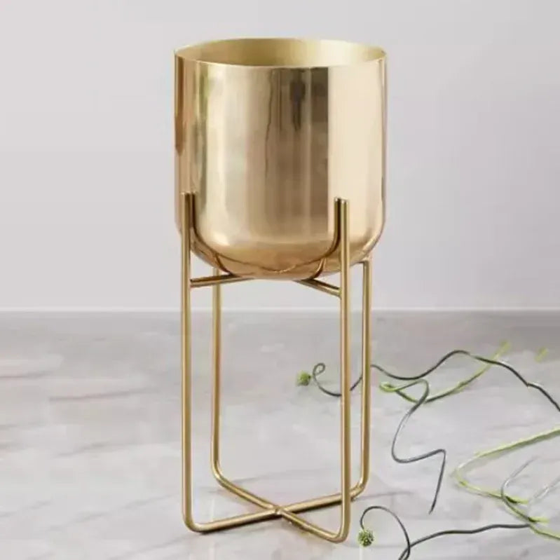 Ma boutique Petit cache-pot sur pied metal doré