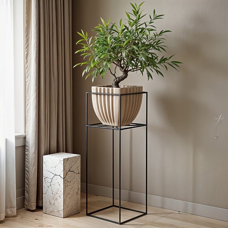 Ma boutique cache-pot sur pied noir et doré